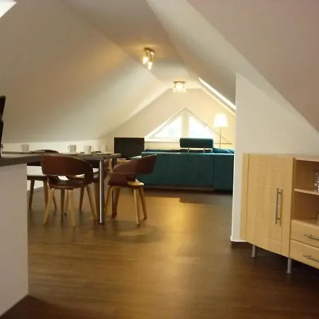 Dachgeschosswohnung *
