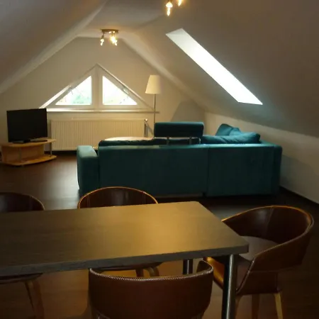 Dachgeschosswohnung Апартаменты Bastorf